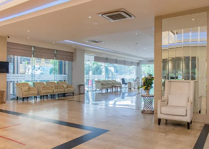 Avana And Convention Centre Sha Extra Plus